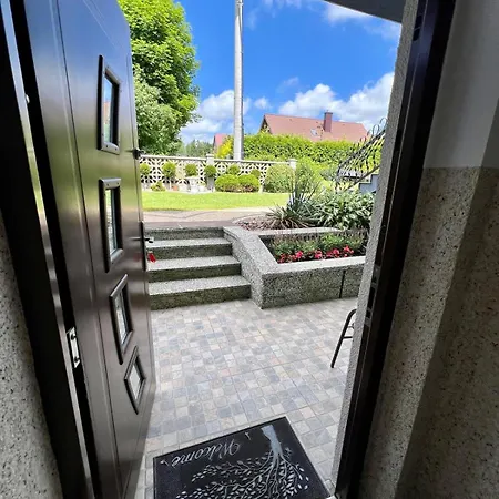 - 100 Krokow Do Jeziora Na Kaszubach 公寓